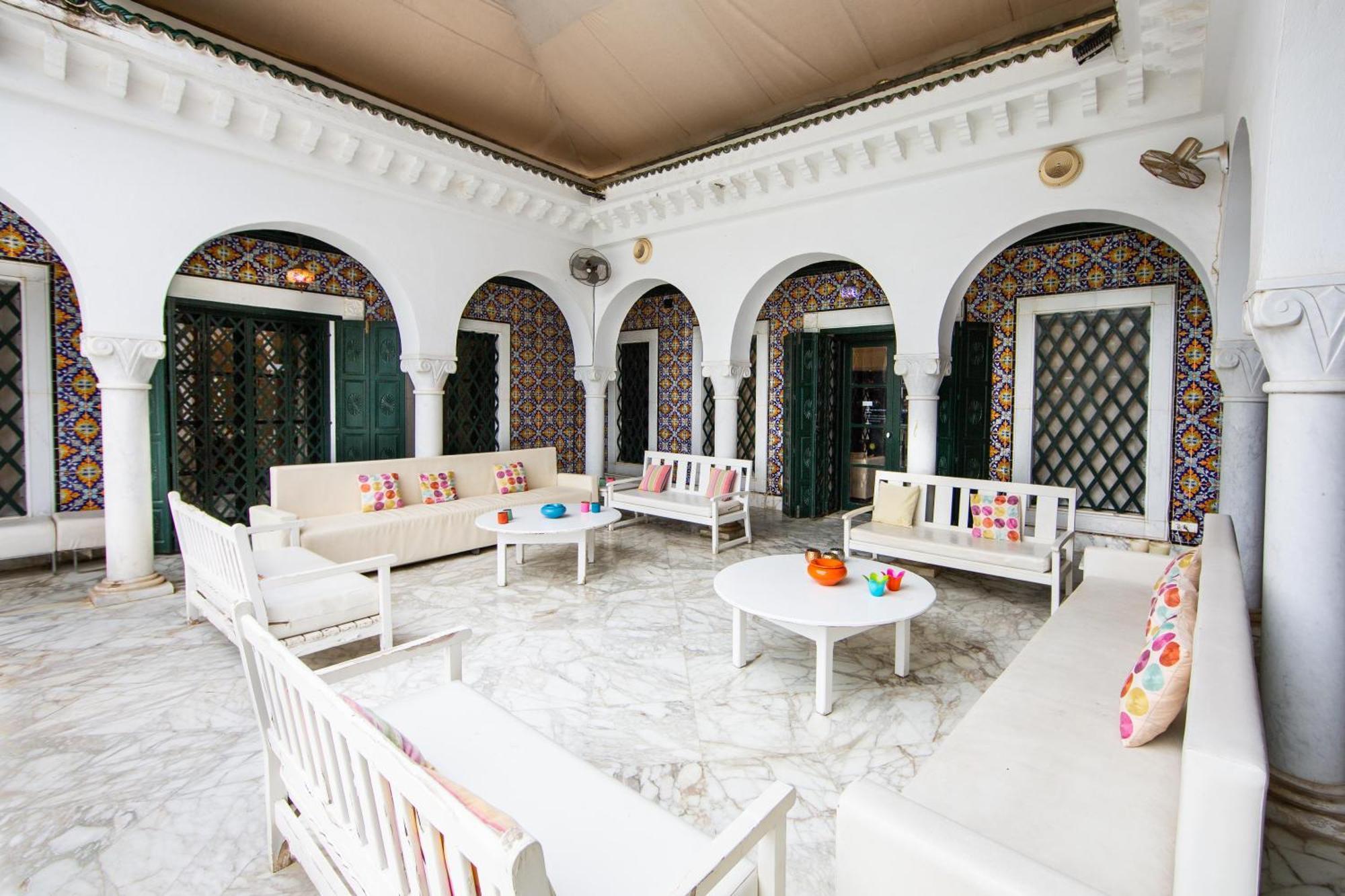 Arabesque House Hotel Ла Марса Екстериор снимка