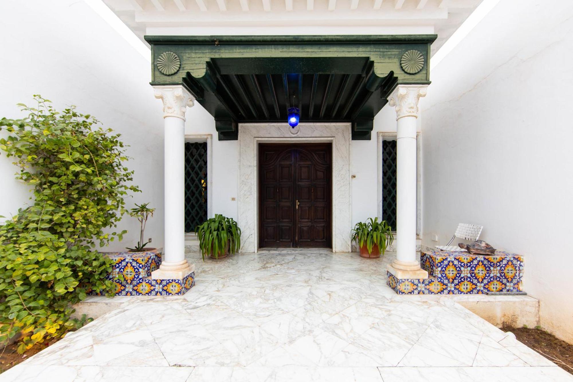 Arabesque House Hotel Ла Марса Екстериор снимка